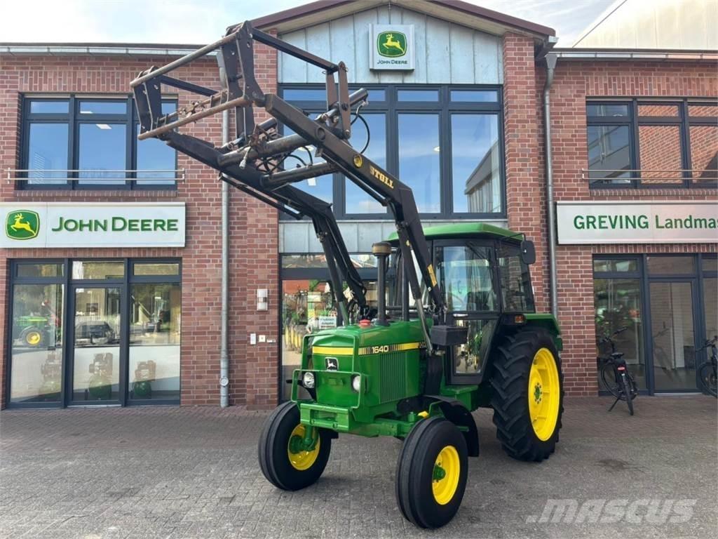 John Deere 1640 الجرارات