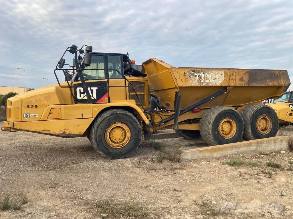 CAT 730 C ساحبات مفصلية