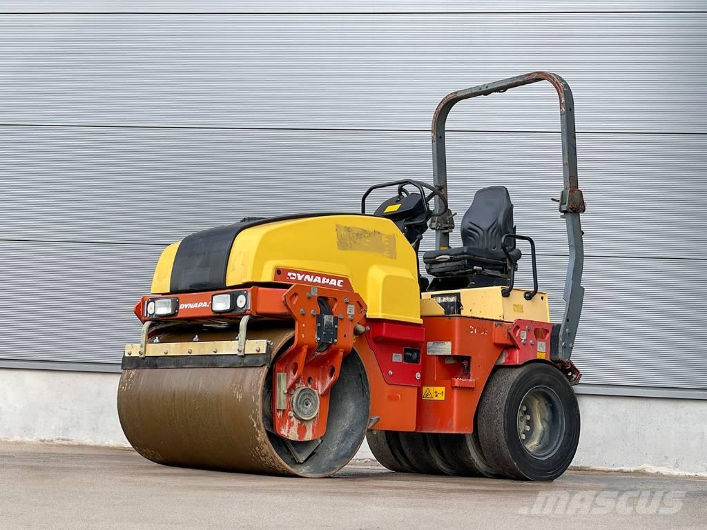 Dynapac CC1300C مداحل مزدوجة