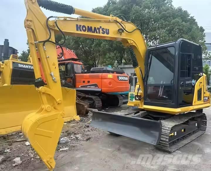 Komatsu PC70-8 حفارات وسط 7 طن - 12 طن
