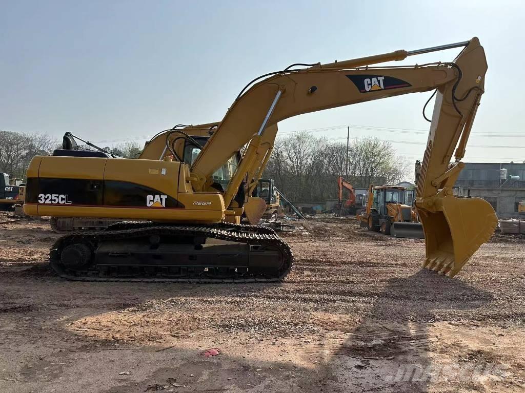 CAT 325CL حفارات زحافة