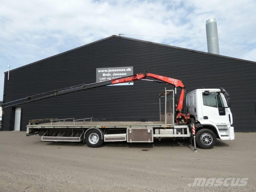 Iveco 150E 25 شاحنات الرافعات