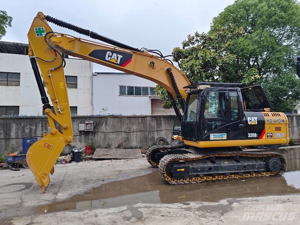 CAT 320D 2 حفارات زحافة