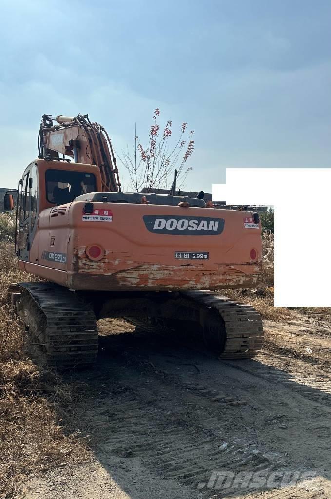 Doosan DX 220 LCA حفارات زحافة