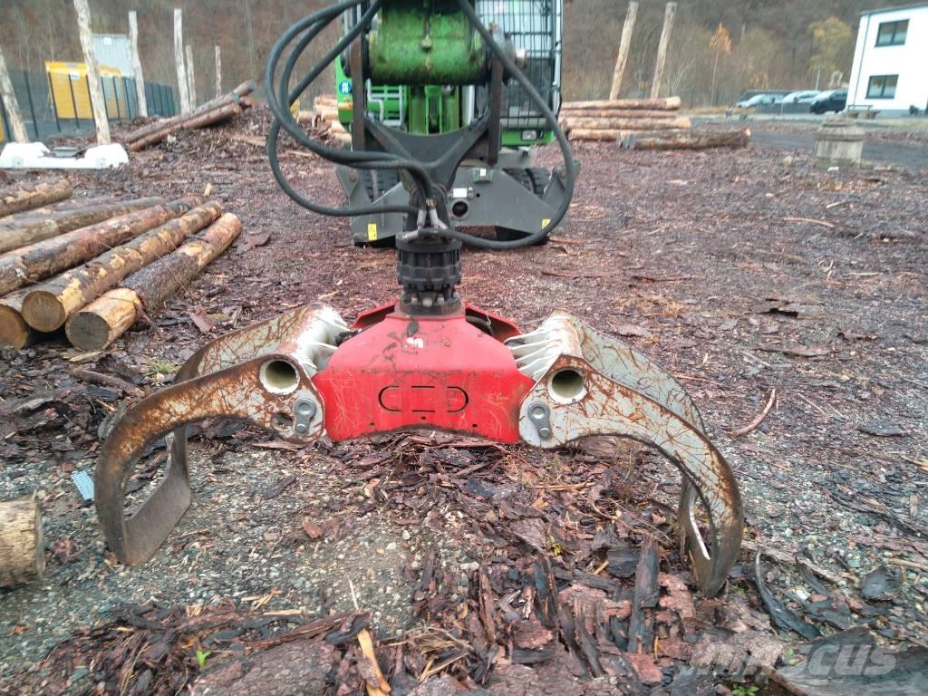 Sennebogen 818 E مناولات المخلفات / مناولات صناعية