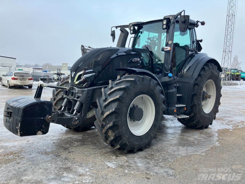 Valtra Q305 الجرارات