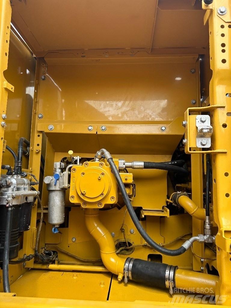 CAT CAT320 حفارات وسط 7 طن - 12 طن