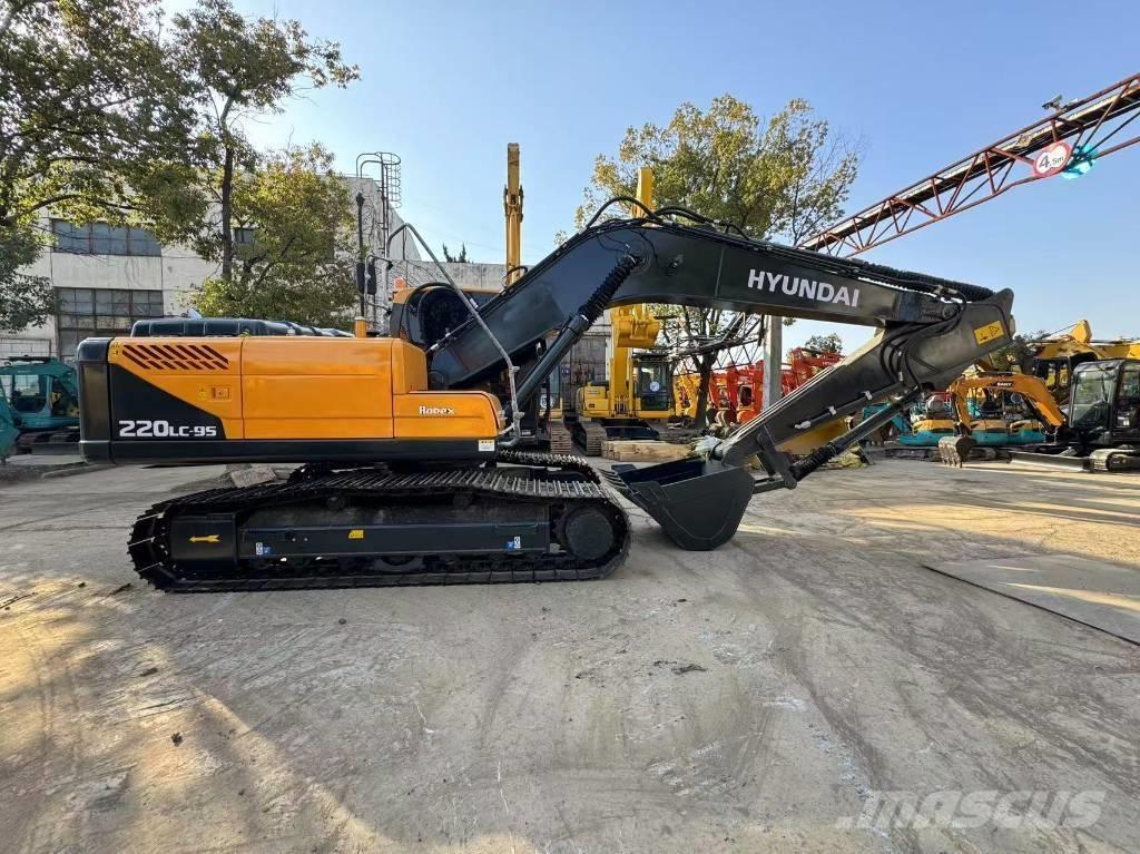 Hyundai 220LC-9S حفارات زحافة