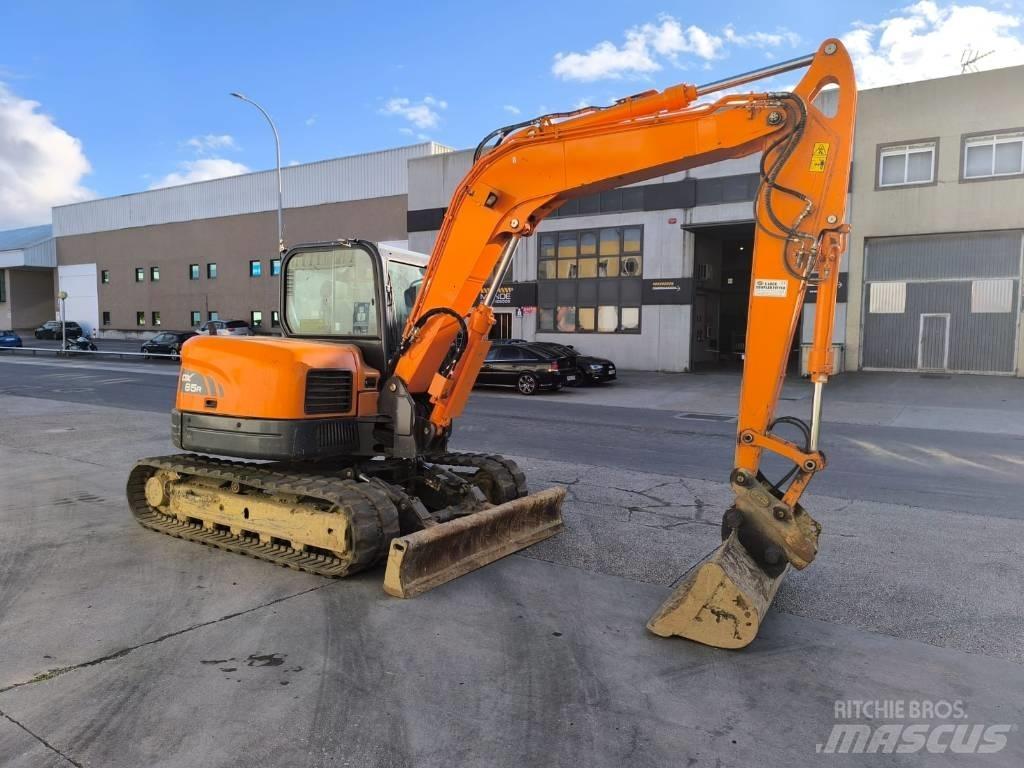 Doosan DX 85 R-3 حفارات وسط 7 طن - 12 طن