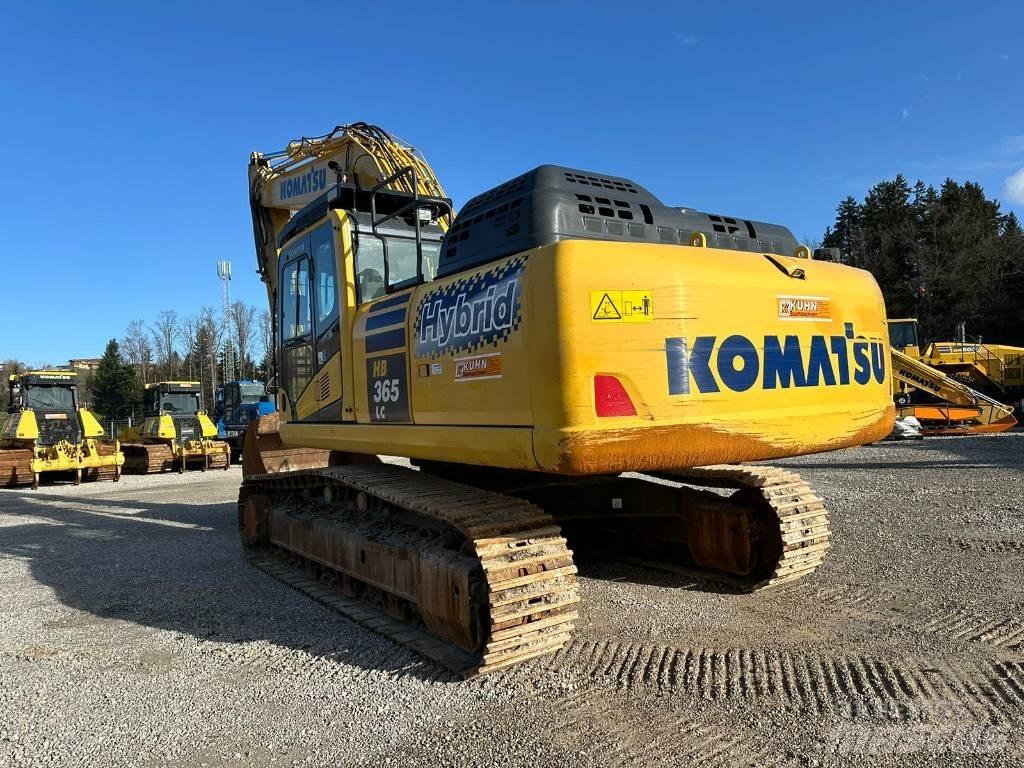 Komatsu HB 365LC-3 حفارات زحافة