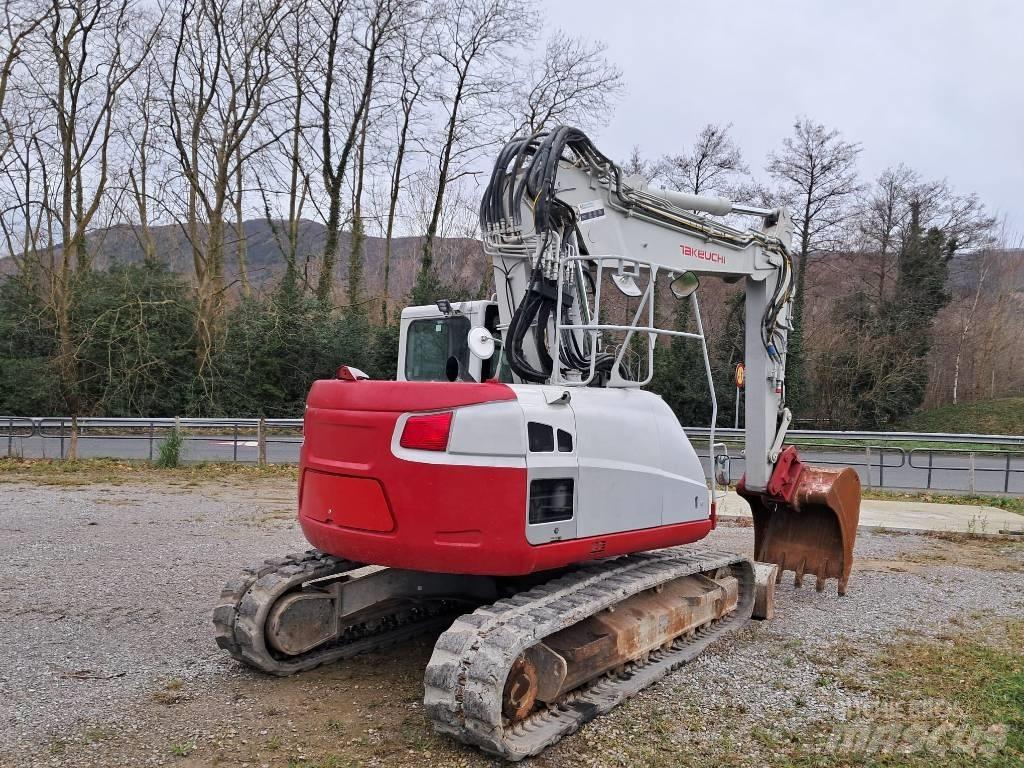 Takeuchi TB 2150 R حفارات زحافة