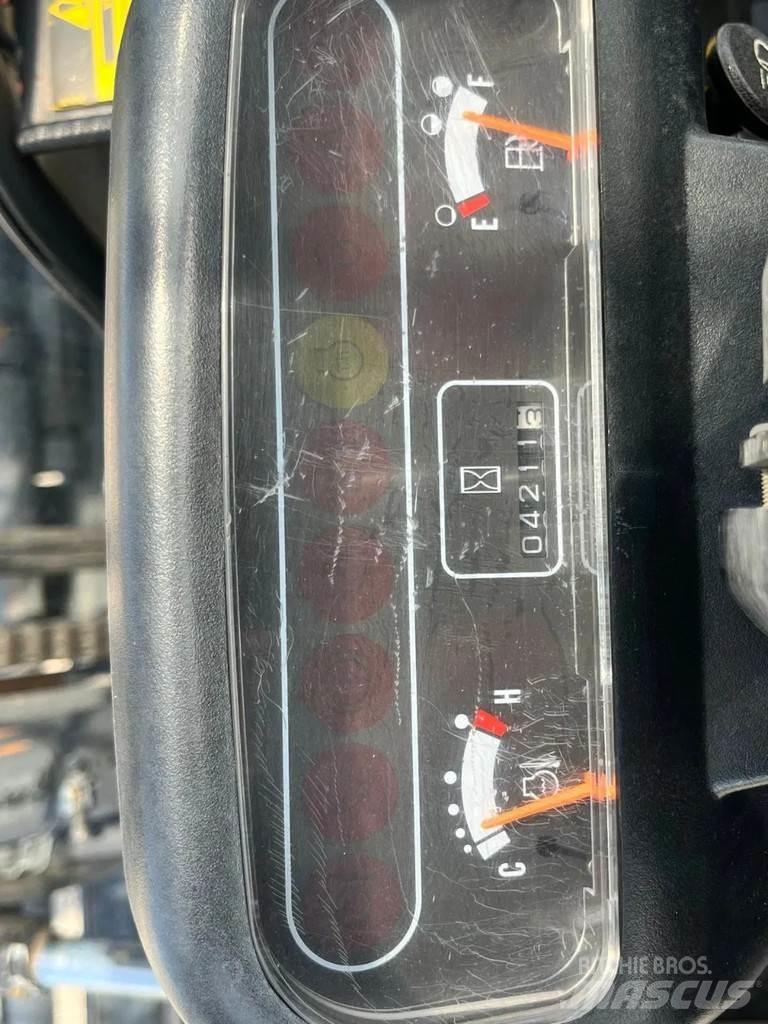CAT DP70 شاحنات الديزل