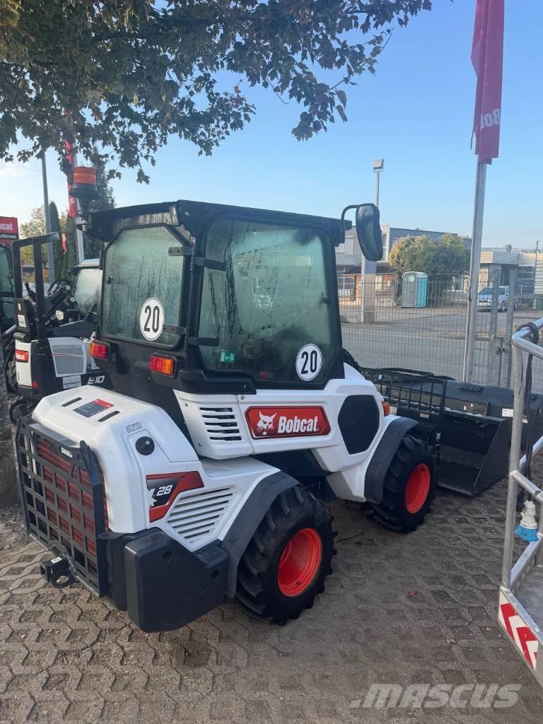 Bobcat L28 لوادر بعجل
