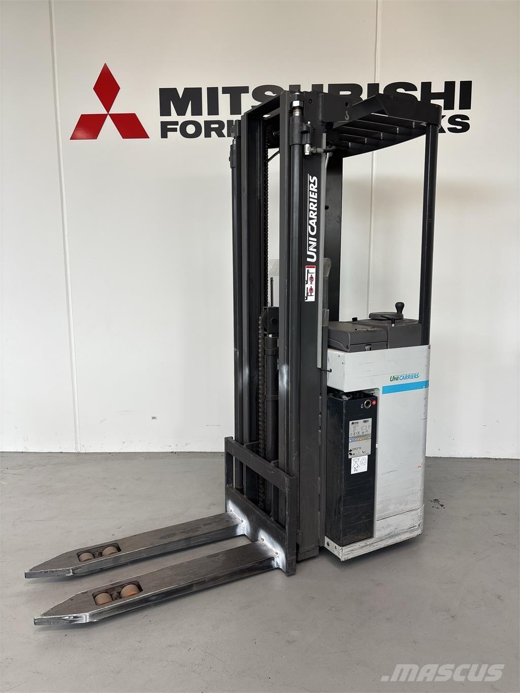 Atlet A160 شاحنات مناولة ذاتية الدفع