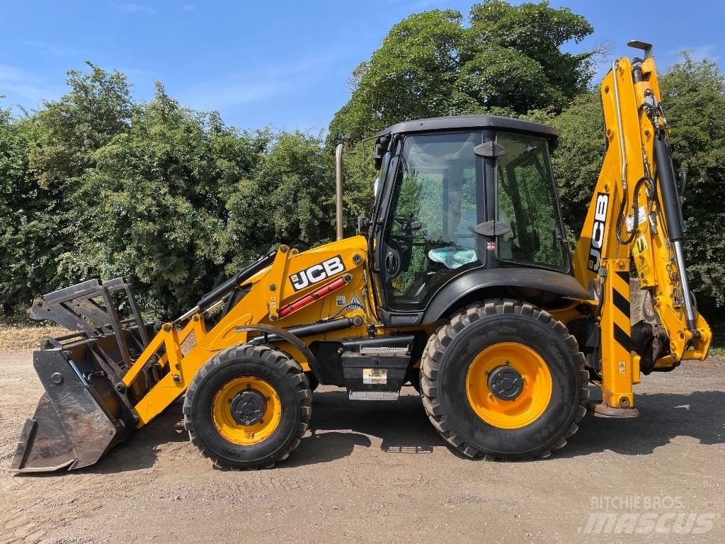 JCB 3 CX لوادر ذات جرافات عكسية