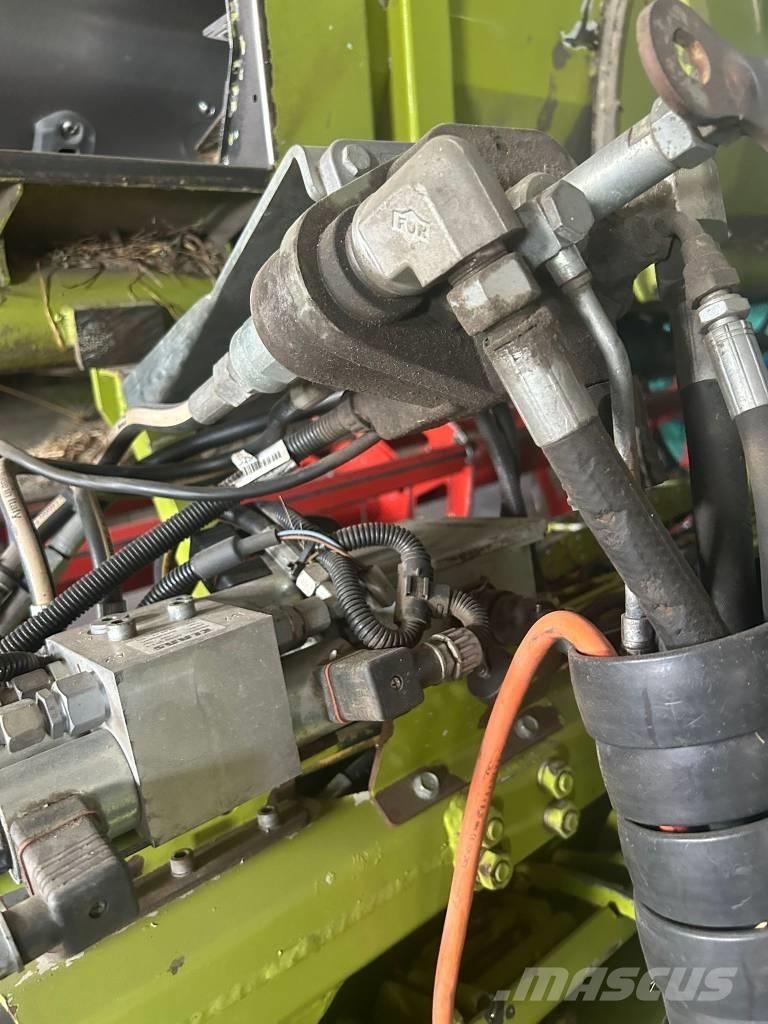 Cressoni FLEX 6 MT رؤوس الحصادات الدراسات
