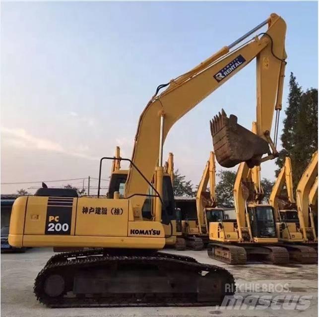 Komatsu pc220-7 حفارات زحافة