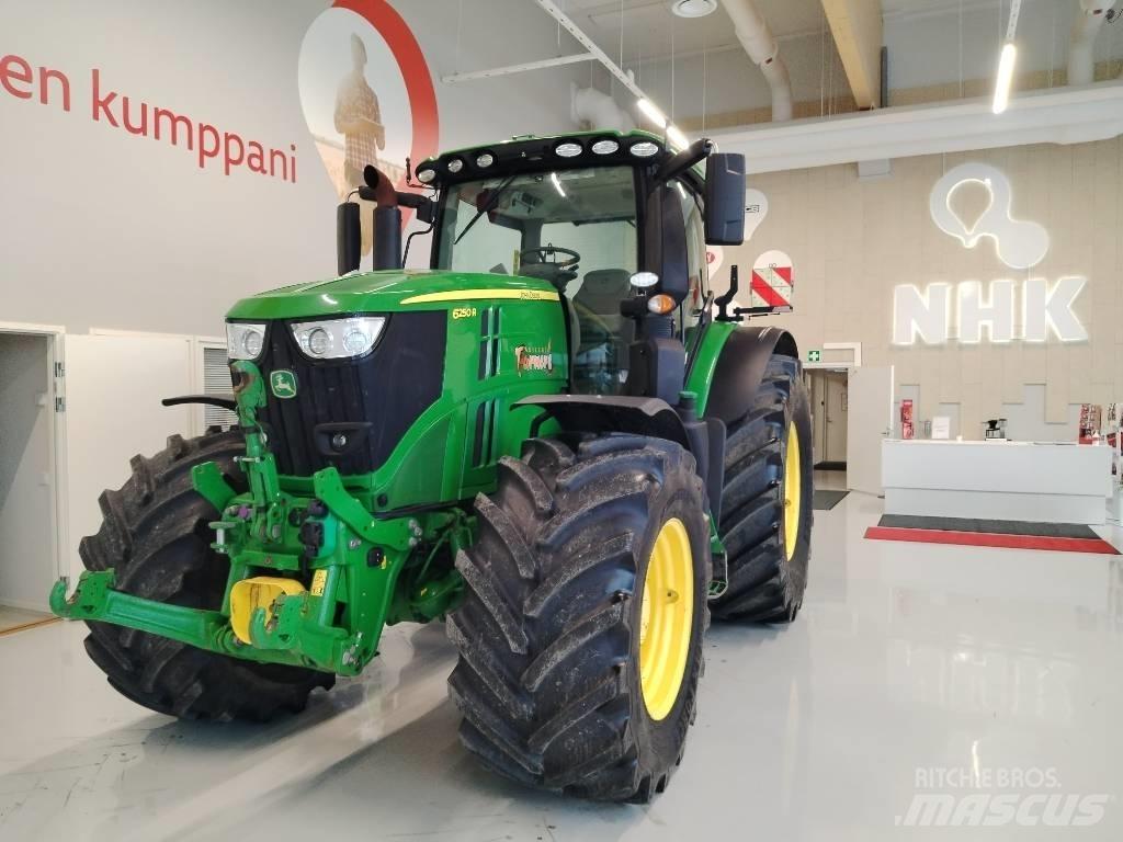 John Deere 6250 R الجرارات