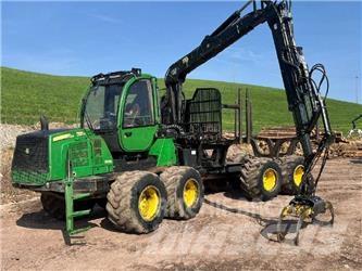 John Deere 1110 E شاحنات
