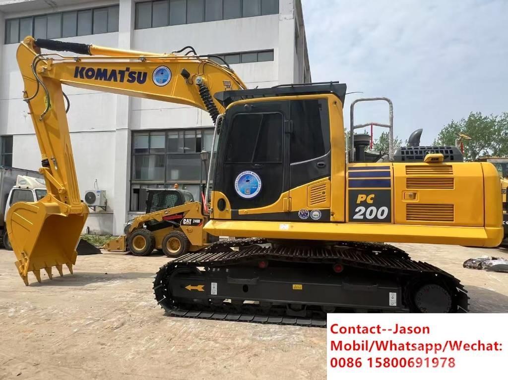 Komatsu PC 200 8N حفارات زحافة