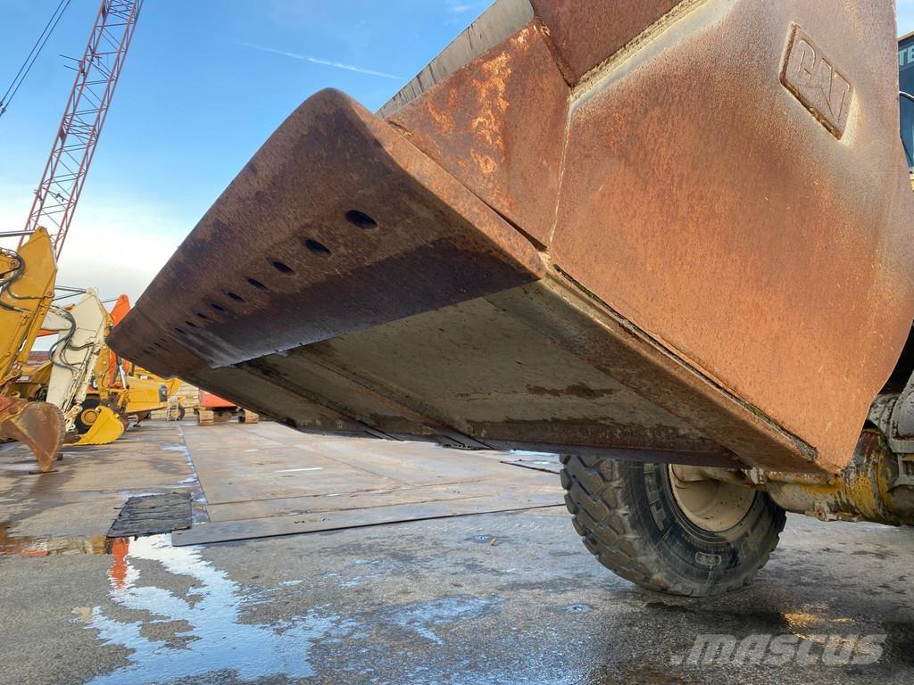 CAT 924H NVT لوادر بعجل