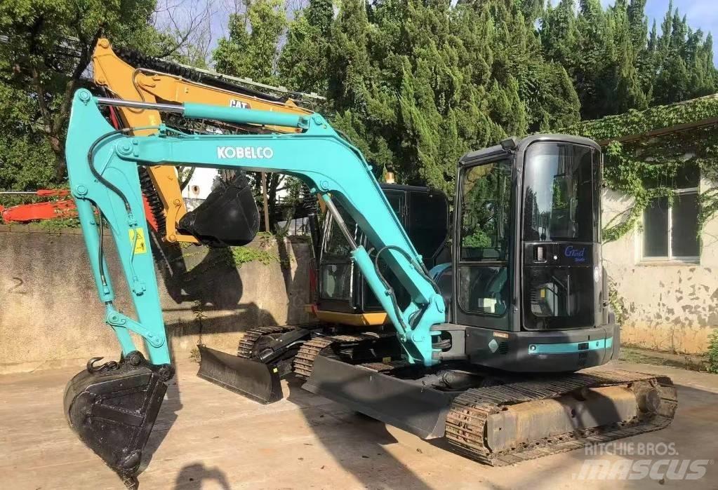 Kobelco SK 55 حفارات صغيرة أقل من 7 طن (حفارات صغيرة)
