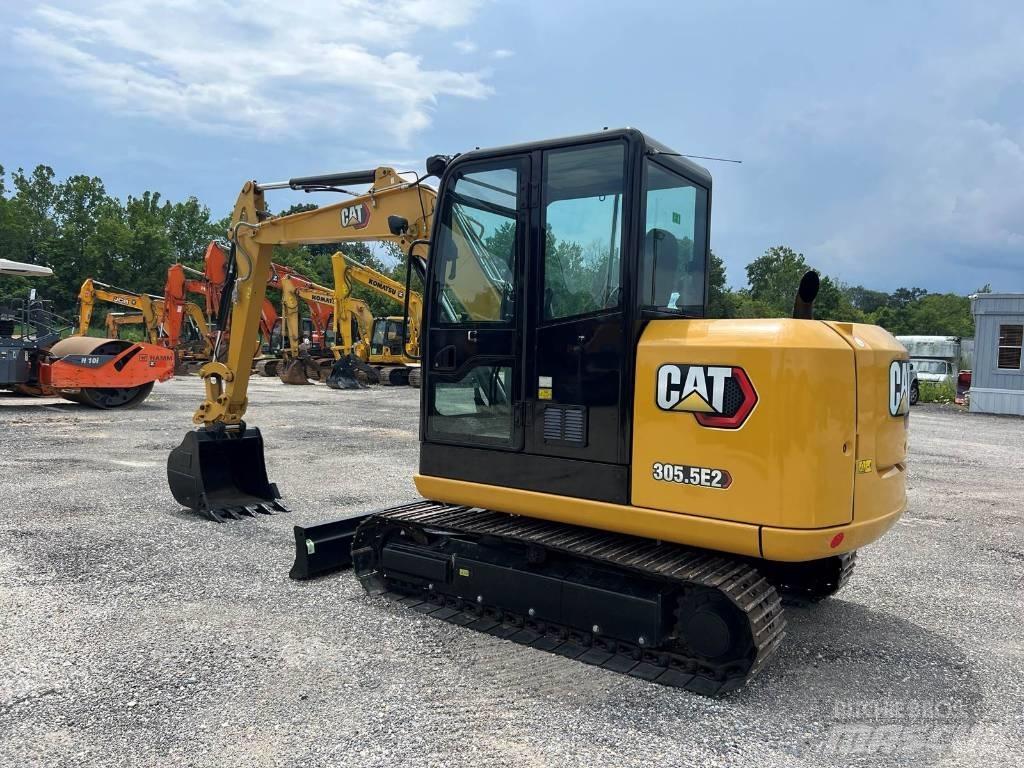 CAT 305.5 E2 حفارات صغيرة أقل من 7 طن (حفارات صغيرة)