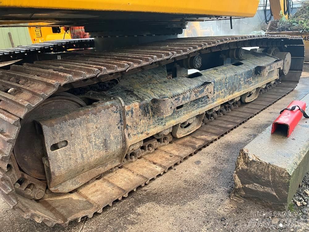JCB 220 X Series حفارات زحافة