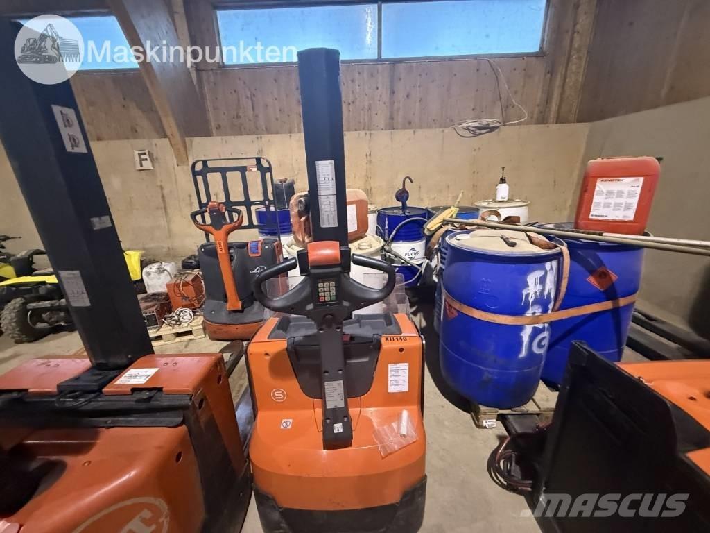 Toyota BT SWE 80 L شاحنات ذات رافعات شوكية تعمل بالكهرباء