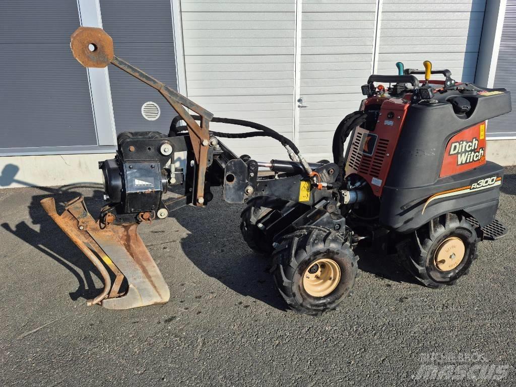 Ditch Witch R300 ماكينات حفر خنادق