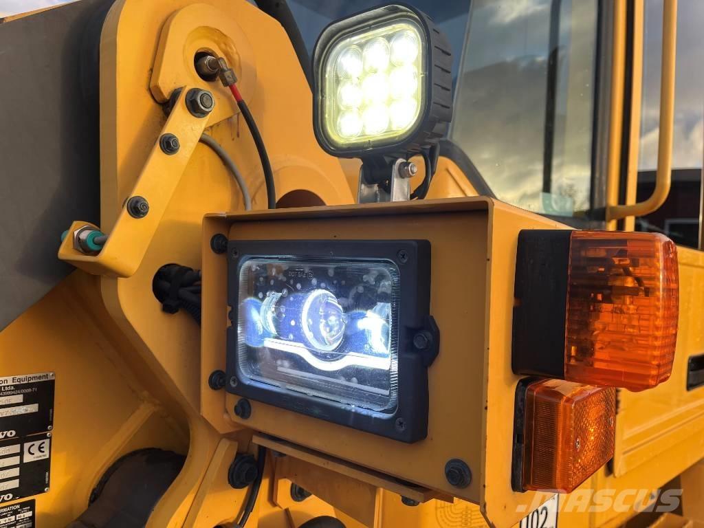 Volvo L 50 E لوادر بعجل