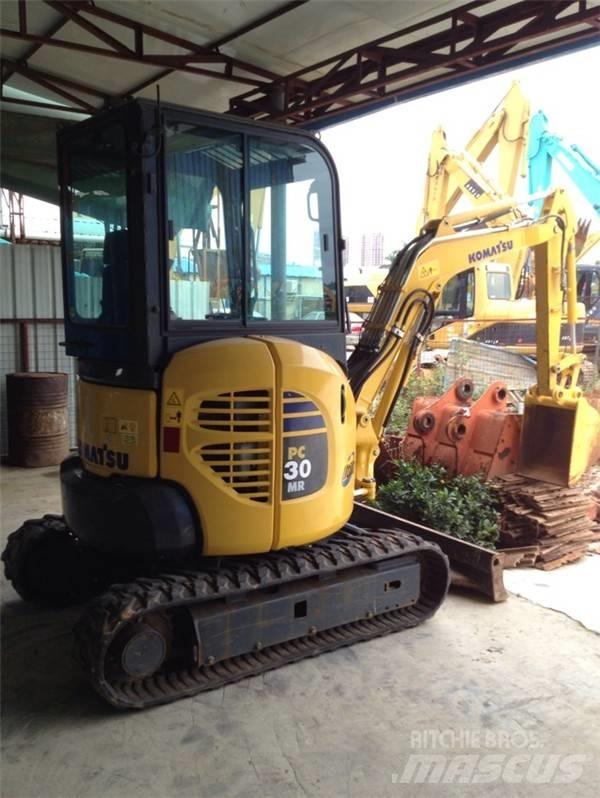 Komatsu PC 30 MR-3 حفارات صغيرة أقل من 7 طن (حفارات صغيرة)