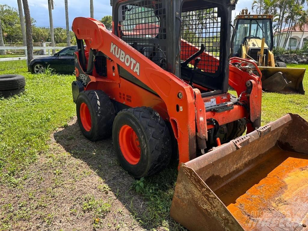 Kubota SSV 75 لوادر انزلاقية التوجيه