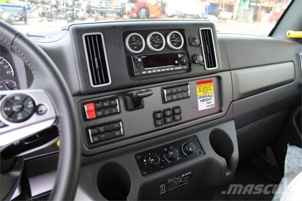 BIK WC 75 شاحنات الرافعات