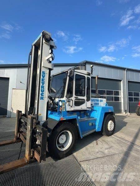 Svetruck 1260-28 شاحنات الديزل