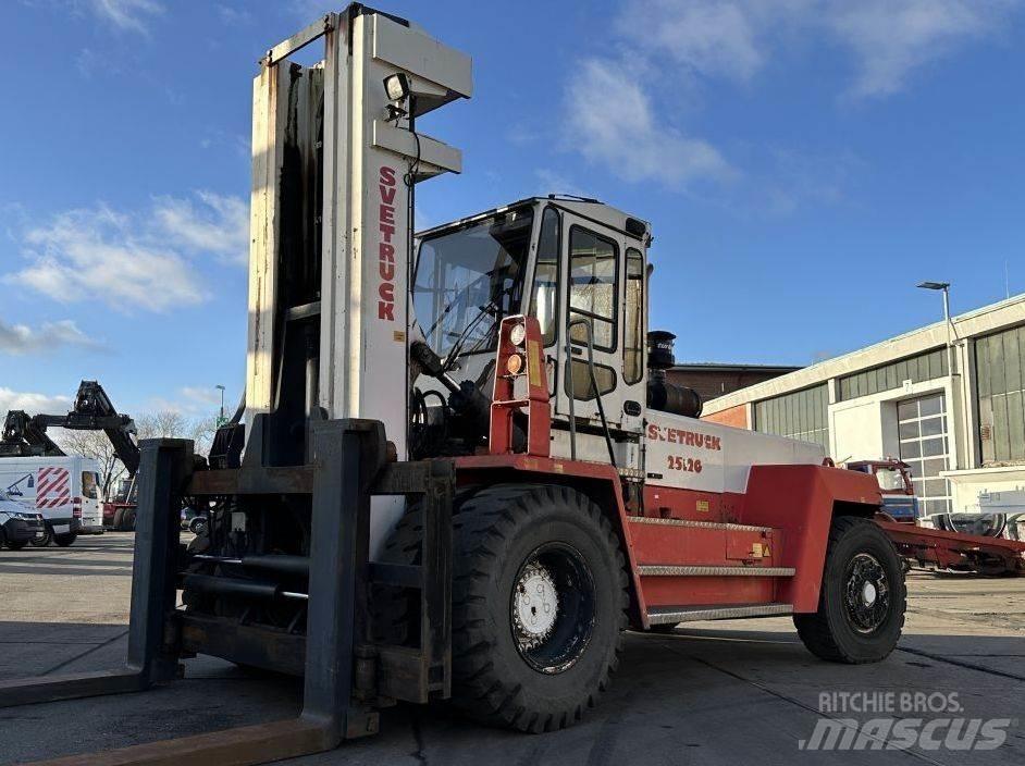 Svetruck 25120-45 شاحنات الديزل