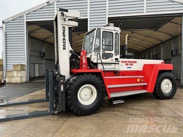 Svetruck 30120-46 شاحنات الديزل