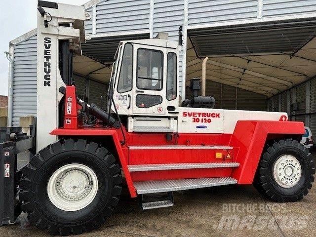 Svetruck 30120-46 شاحنات الديزل