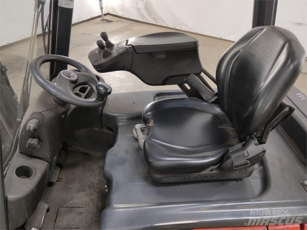 Linde E16-02 شاحنات ذات رافعات شوكية تعمل بالكهرباء