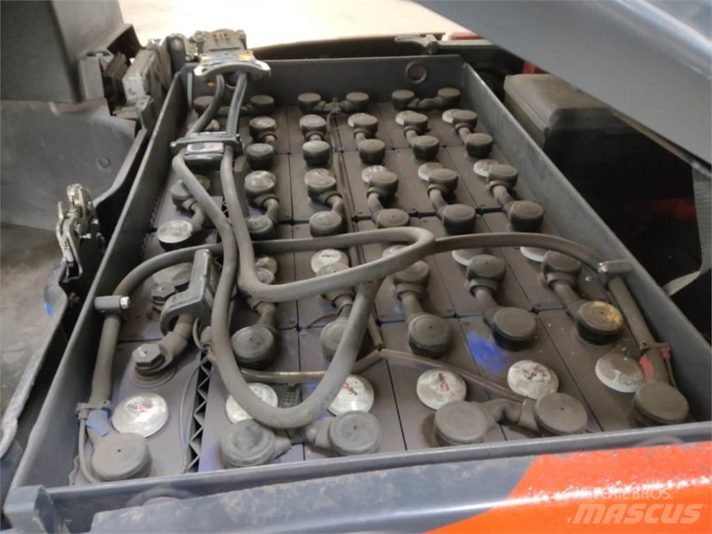 Linde E16C-02 شاحنات ذات رافعات شوكية تعمل بالكهرباء