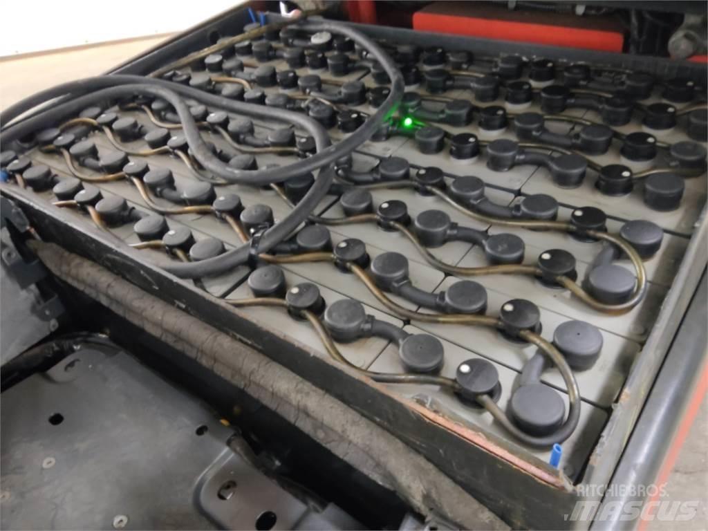 Linde E25-01 شاحنات ذات رافعات شوكية تعمل بالكهرباء