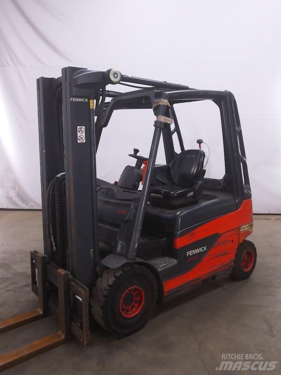 Linde E25-01 شاحنات ذات رافعات شوكية تعمل بالكهرباء