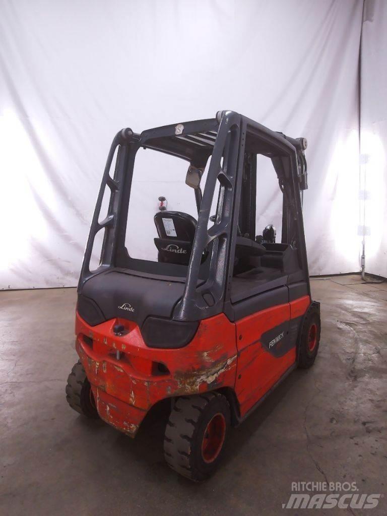 Linde E25-01 شاحنات ذات رافعات شوكية تعمل بالكهرباء
