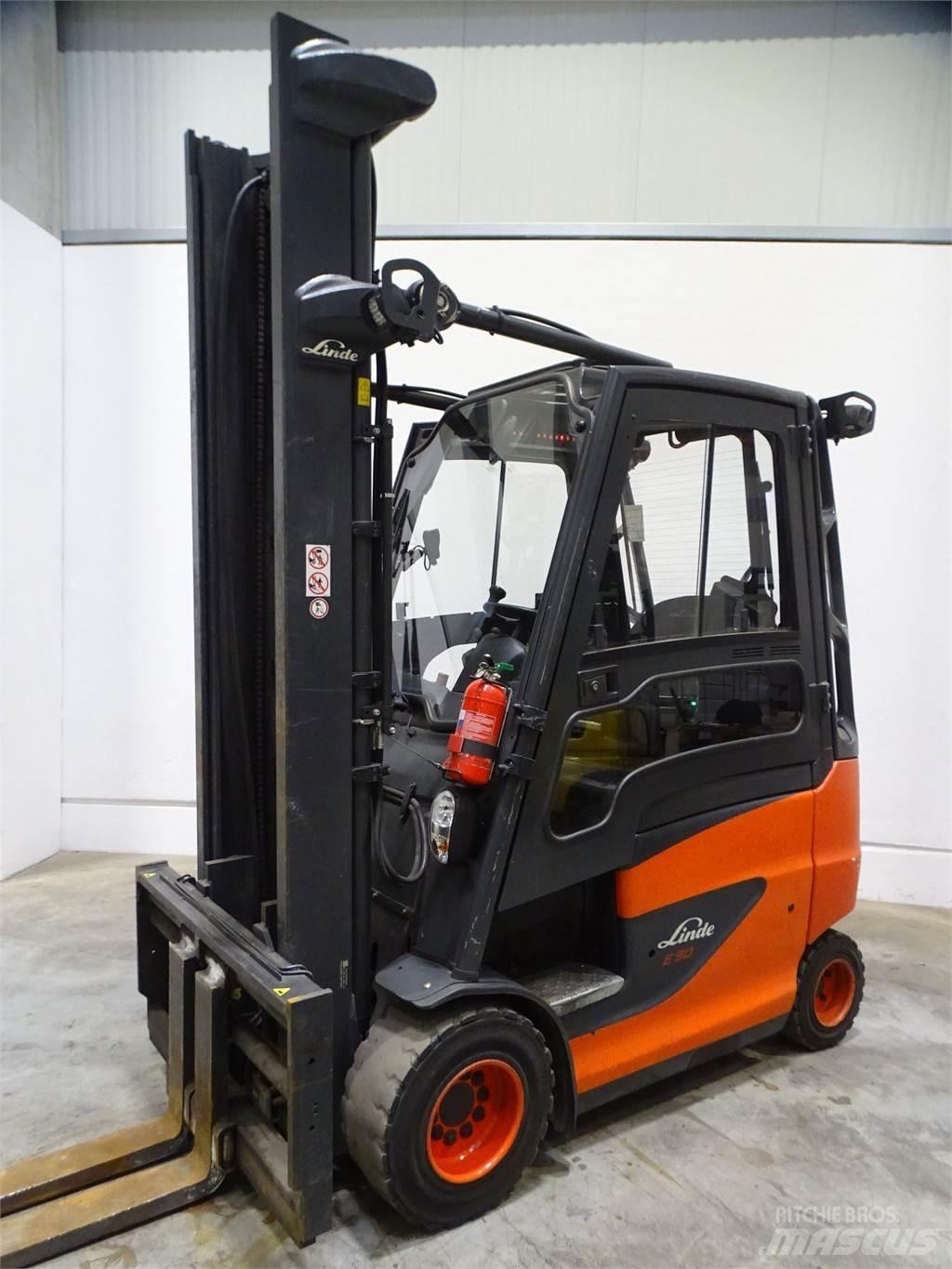 Linde E30H-01/600 شاحنات ذات رافعات شوكية تعمل بالكهرباء