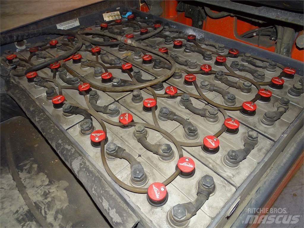Linde E30H-01/600 شاحنات ذات رافعات شوكية تعمل بالكهرباء