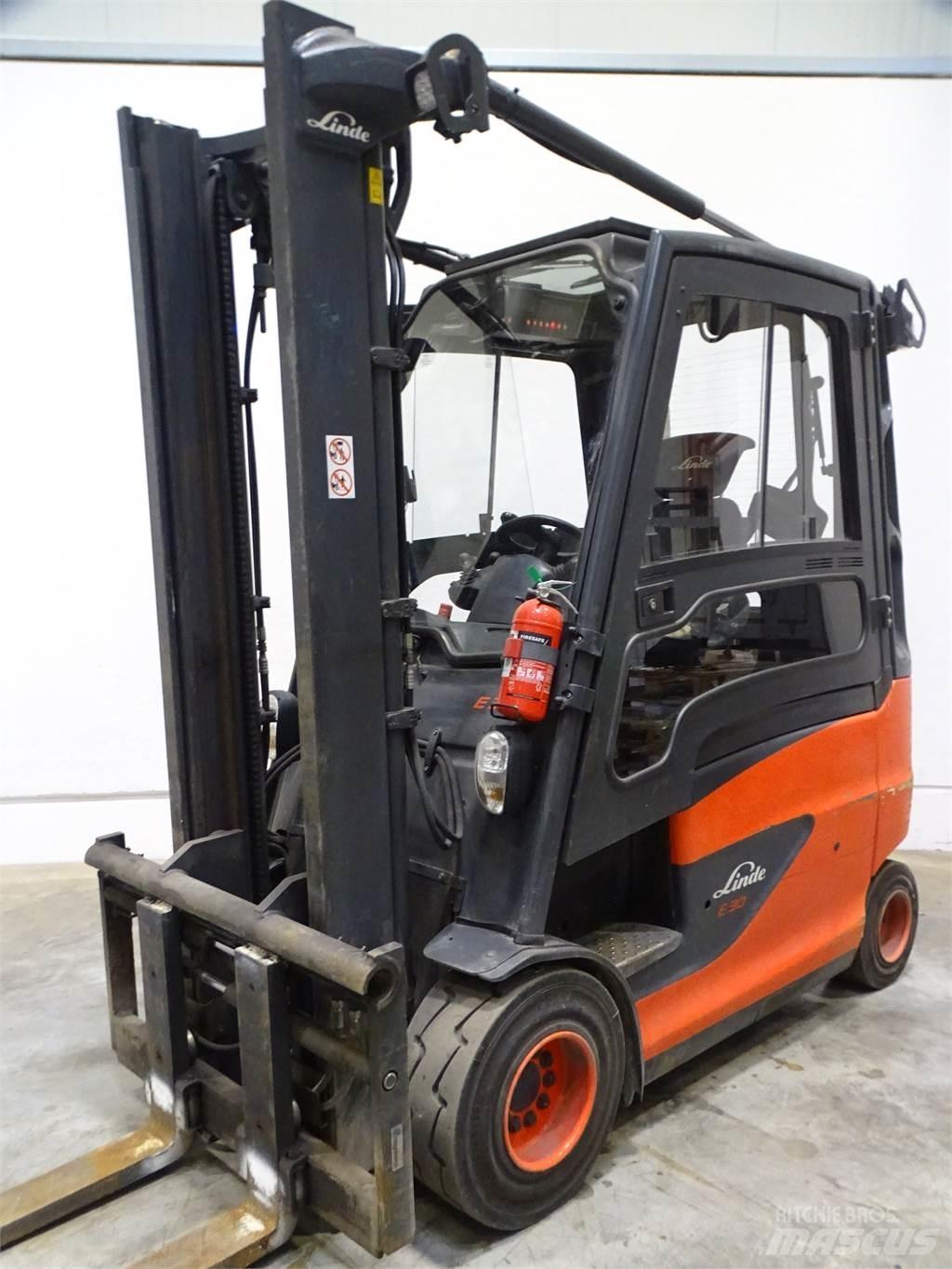 Linde E30HL شاحنات ذات رافعات شوكية تعمل بالكهرباء
