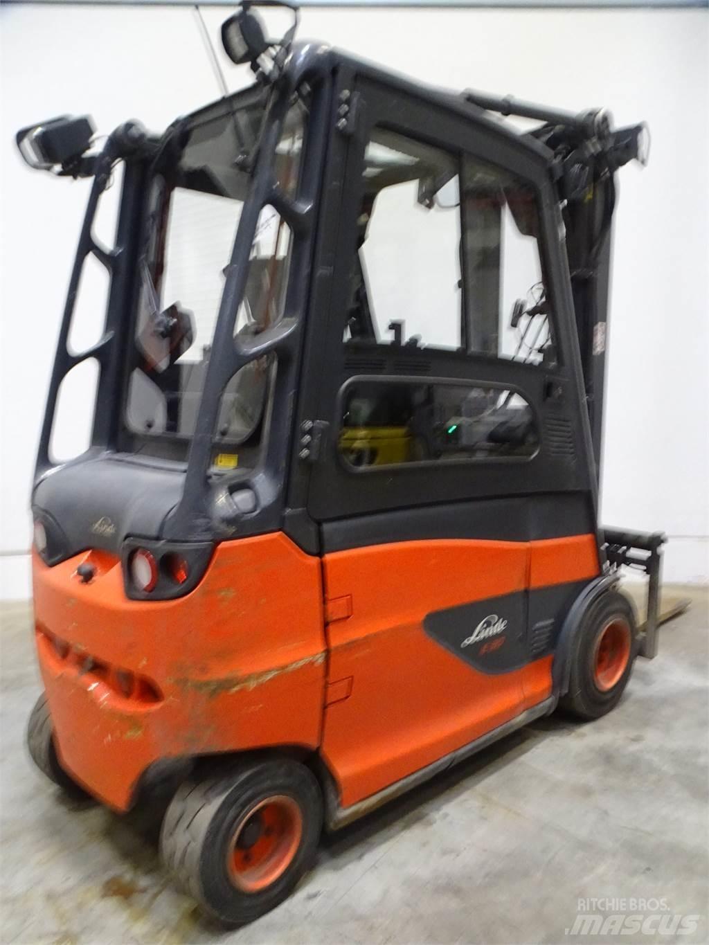 Linde E30HL شاحنات ذات رافعات شوكية تعمل بالكهرباء