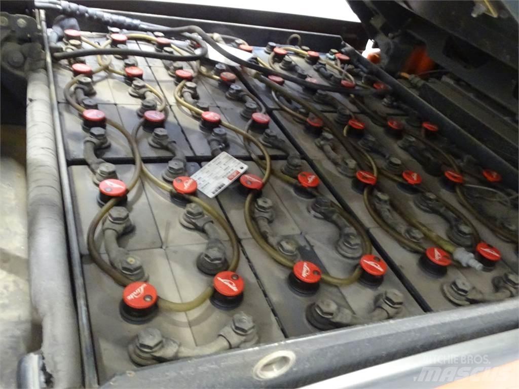Linde E30HL شاحنات ذات رافعات شوكية تعمل بالكهرباء
