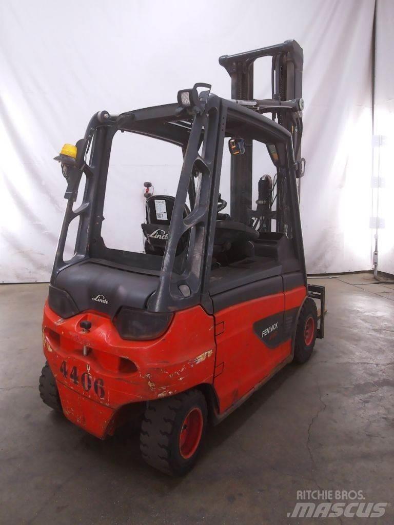 Linde E30L-01 شاحنات ذات رافعات شوكية تعمل بالكهرباء