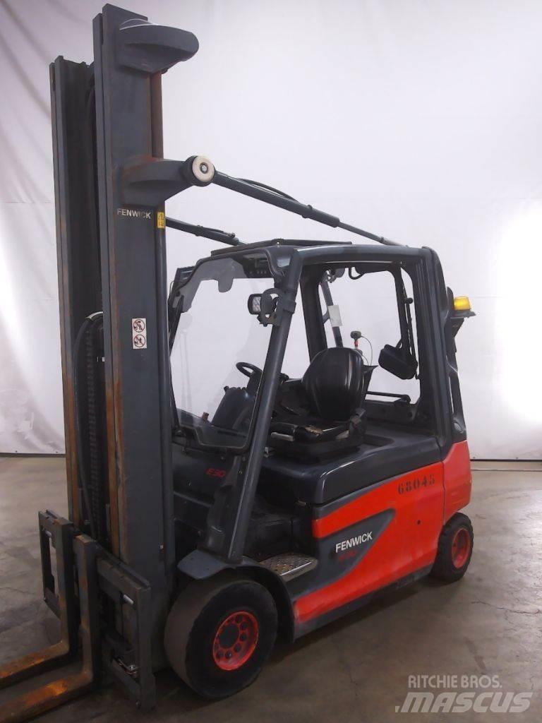 Linde E30L-01 شاحنات ذات رافعات شوكية تعمل بالكهرباء